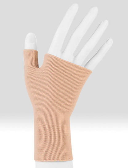 Soft Seamless Compression Gloves & Gauntlets